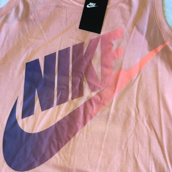 Women's Nike Sportswear Futura Logo Graphic Tank - Picture 4 of 4